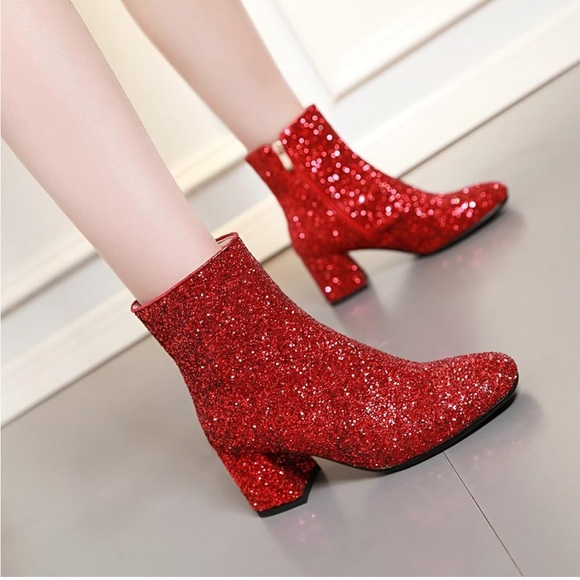 Women’s red sparkly booties - Picture 3 of 3